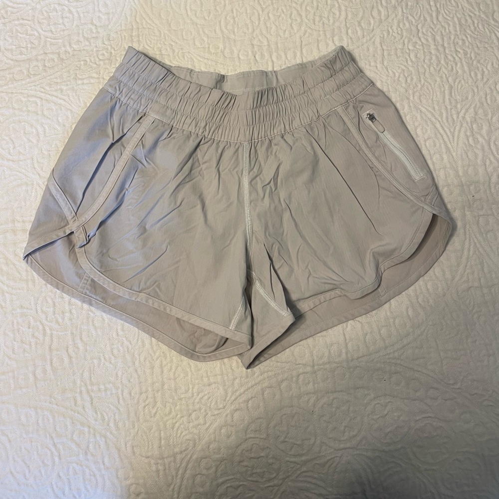 Lulu Tracker short